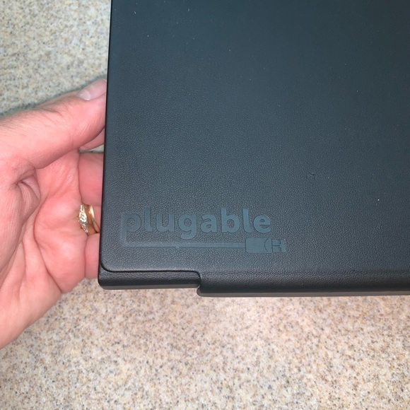 Plugable Foldable Bluetooth Keyboard - Picture 11 of 11
